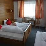 Gaestehaus Klammerschneider 호텔