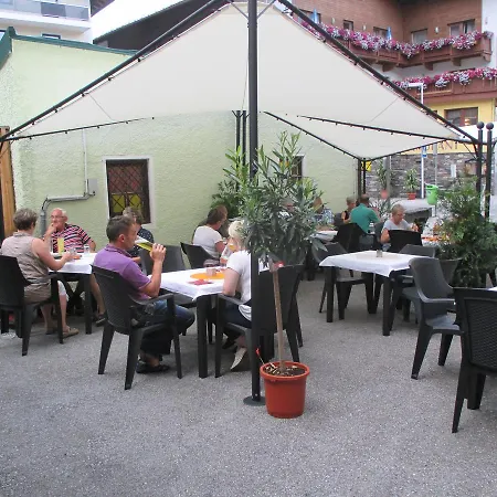 Szálloda Gaestehaus Klammerschneider Zell am Ziller