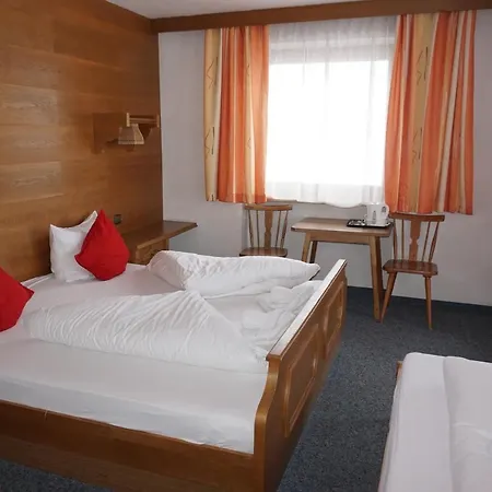 Hotel Gästehaus Klammerschneider 2*